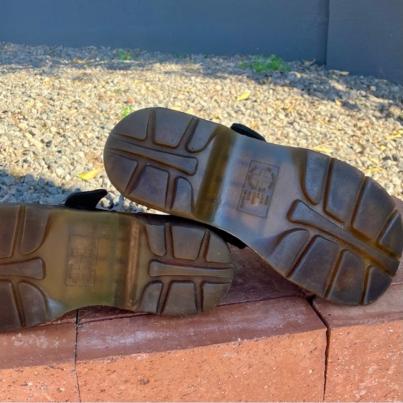 Dr. Martens vintage Mary Jane’s (style #12277) - Picture 7 of 10